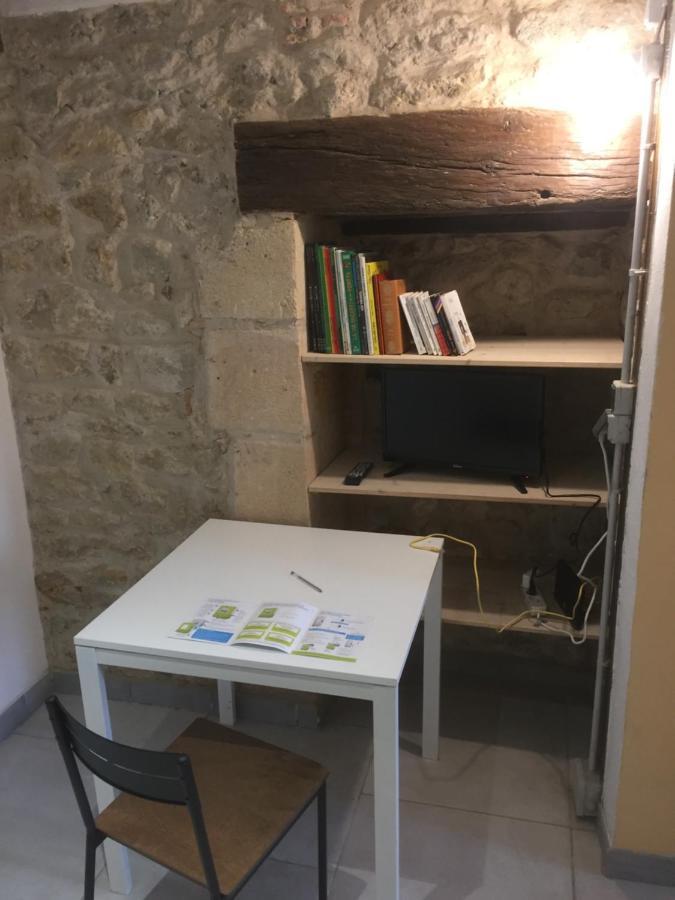 Superbe Gite A La Campagne Dans Le Bordelais Saint-Vivien-de-Blaye 外观 照片